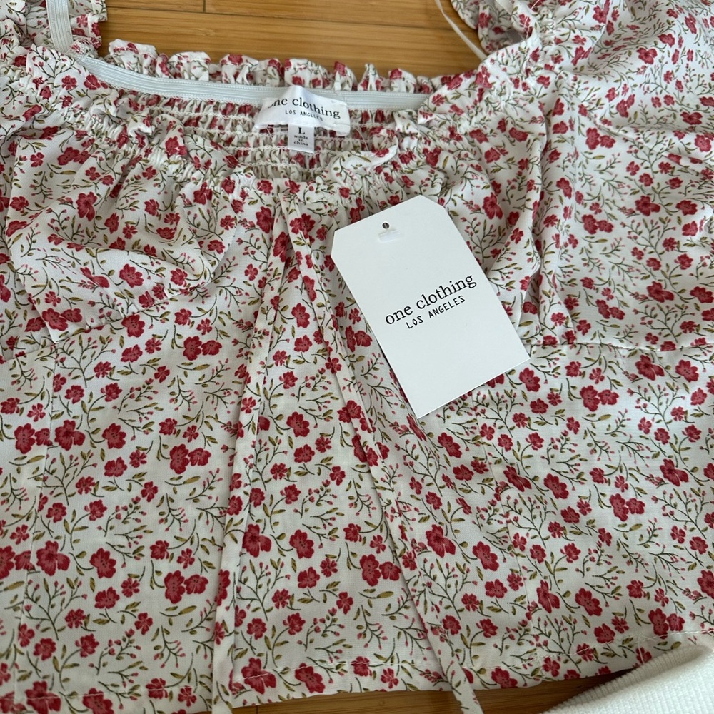 Heart-shaped Top - Picture 3 of 5